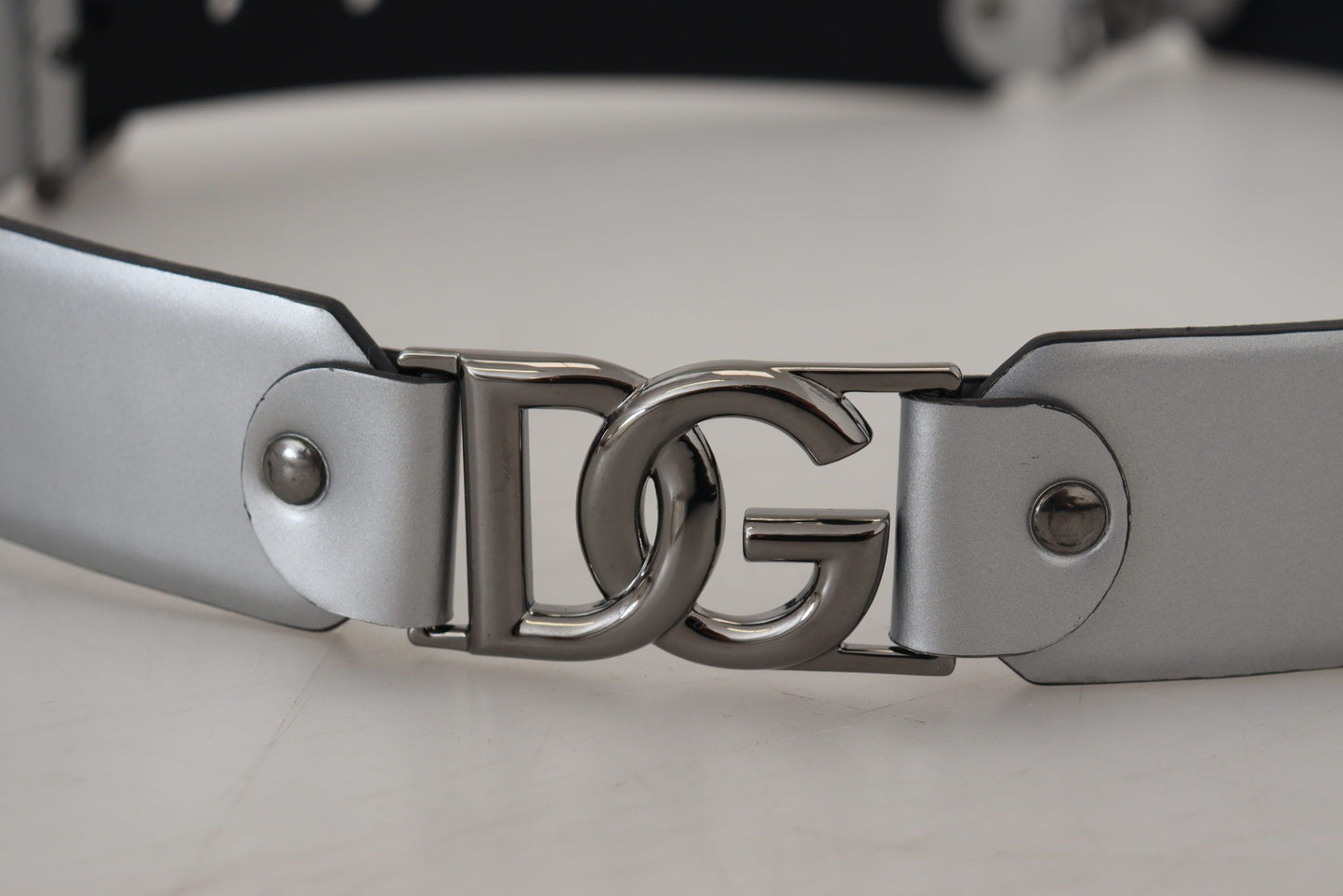 Dolce & Gabbana Chic Silver Leather Belt with Metal Buckle