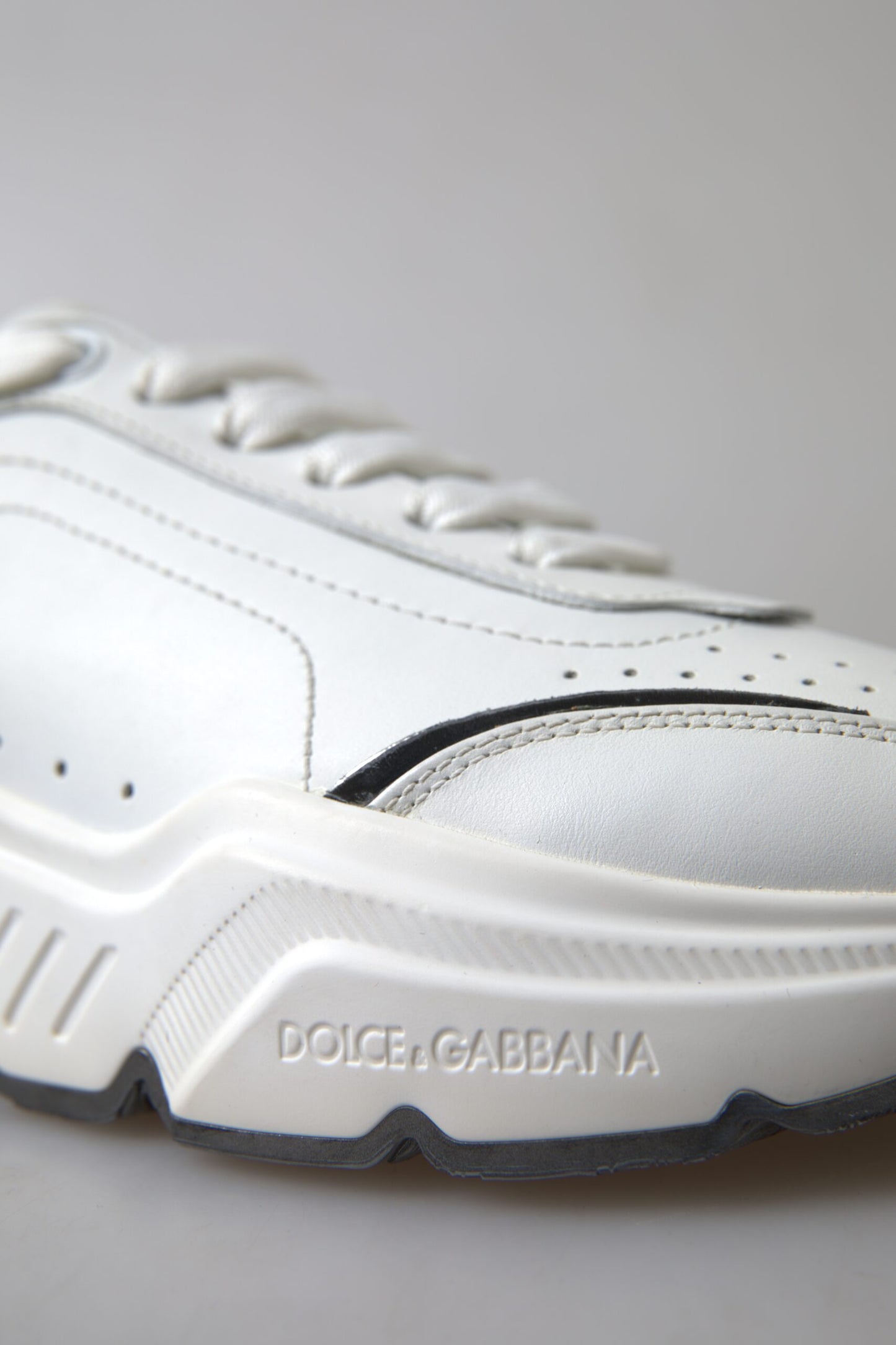 Dolce & Gabbana Elegant Daymaster Low Top Sneakers